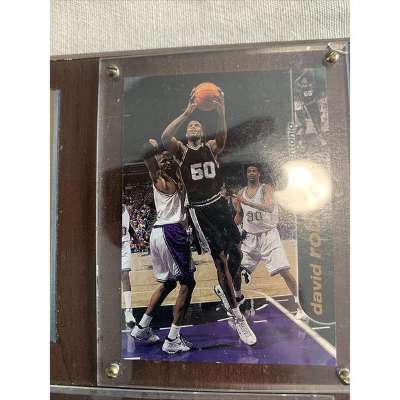 David Robinson San Antionio Spurs Game Used Jersey Plaque - Picture 3 of 3